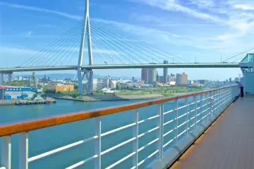 <p>Beautiful spring day in the port of Osaka</p>