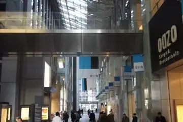 Gallery image