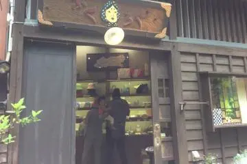 <p>At Fukuroku, drop in and have a look at the Japanese wraps, towels and other unique items.&nbsp;</p>

