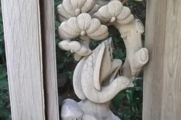 <p>More carvings</p>