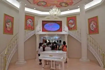 Gallery image