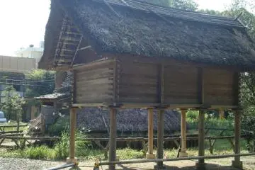 Re-constructed storehouse