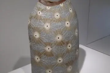 <p>A ceramic piece by&nbsp;Masuda Akira</p>