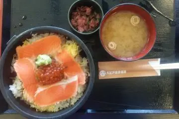 <p>냠냠:) 얘도 오야꼬동 ㅎㅎ</p>