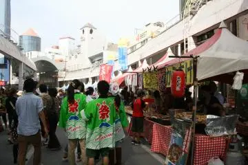 <p>Festival food should not be missed!</p>