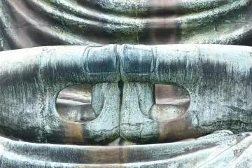 <p>ภาพ 7 นิ้วปางสมาธิที่โดดเด่น</p>