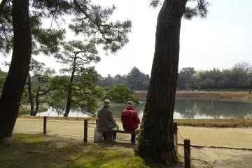 <p>สบายๆ</p>
