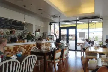 <p>Ruang dalam Tamie's Kitchen yang nyaman. &nbsp;</p>