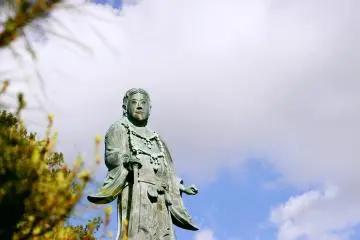 <p>A statue of Yamato Takeru, a Japanese mythological hero</p>