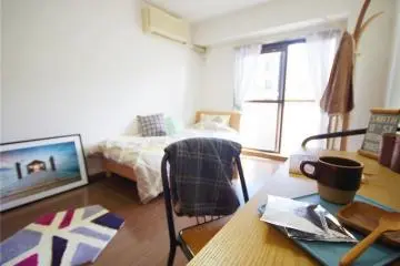 <p>Oakhouse: Social Residence 相模原 里其中一间典型房间。</p>
