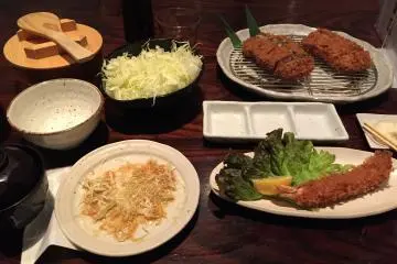 <p>ทายสิ กินกี่คน 55</p>