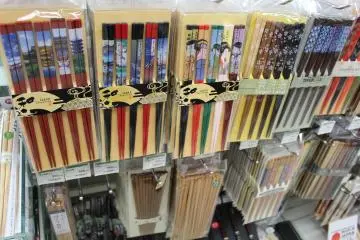 <p>Chopsticks</p>