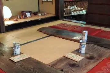 <p>For those who prefer tatami, there is also a room in the back where you can sit and enjoy a drink and/or dessert. Hours of Operation: 11-5, last order at 4.</p>