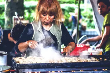 <p>Les "Big Burritos" vendus sur place sont le moyen id&eacute;al de caler un gros creux apr&egrave;s avoir tant dans&eacute;</p>