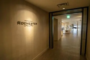 <p>Across the hallway, and into restaurant Rochester for a wonderful dinner ahead.</p>