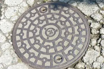 <p>It's almost hypnotic! The design just draws you in.</p>