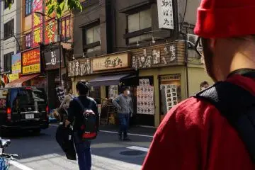 <p>Amazingly, it is possible to find traditional-looking spots in Akihabara</p>