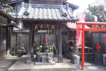 Gallery image