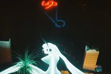 The neon signs light up like a beacon and can be seen all the way from the port.&nbsp;