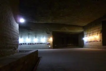 <p>This area is used as a temporary art gallery. The exhibits change regularly.</p>