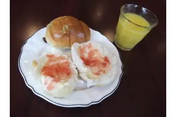 <p>My second attack (possibly the third) at the buffet</p>