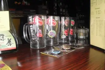 Free Rolling Stones badges
