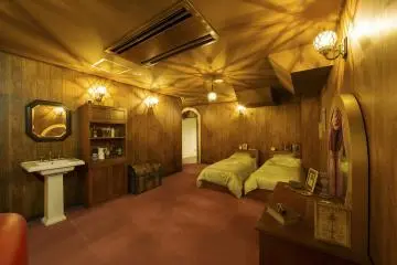 Inside the Thousand Sunny, you will discover the daily life of your favorite pirates crew!