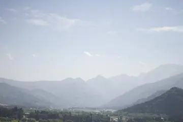 <p>The beautiful scenery outside of the window of the Joetsu Shinkansen train.</p>