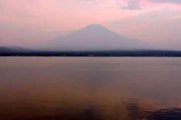 <p>ช่วงเวลาพระอาทิตย์ตกดินเป็นช่วงโหมโรงที่สมบรูณ์แบบก่อนการแสดงดอกไม้ไฟ</p>