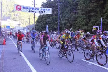 <p>Pembukaan lomba pendakian bukit Odaigahara tahun lalu</p>