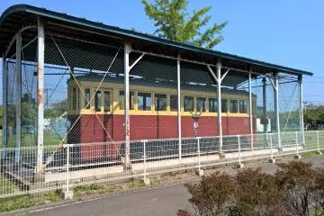 <p>Un vieux tramway pr&eacute;serv&eacute;</p>
