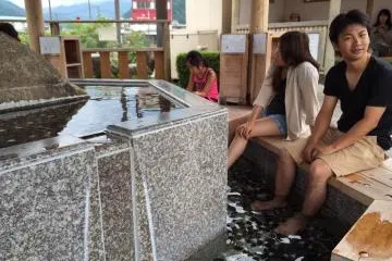Ashi-yu at Kinugawa-Onsen Station