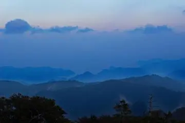 <p>The ocean and Mie Prefecture from a viewing deck below Hidegatake Mountain</p>