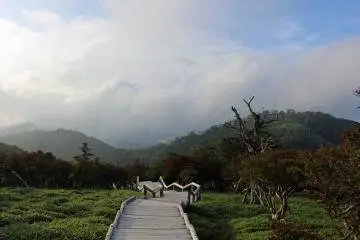 <p>Descending from Masaki Toge Pass</p>