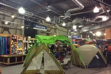 <p>Juga tenda!</p>