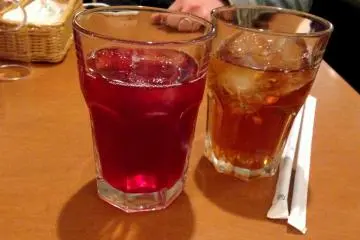 여러 맛의 트로피컬 티. 너무 상쾌했다.