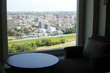 <p>호텔 룸에서 바라본 도시&nbsp;</p>
