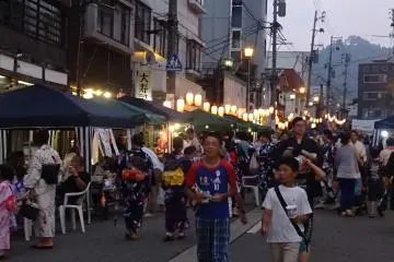 <p>As night falls the lanterns get brighter.</p>