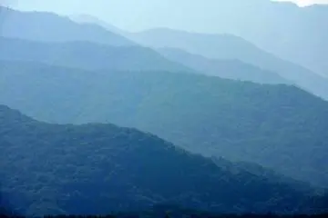 <p>Layers of blue mountains</p>