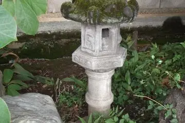 <p>Much of the shrine is newly reconstructed, but this lantern is original</p>