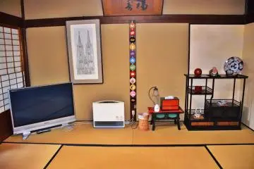 The guestroom in the Matsui House is the ozashiki, or reception room &mdash; the grandest in the house