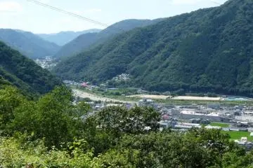 looking into the valley