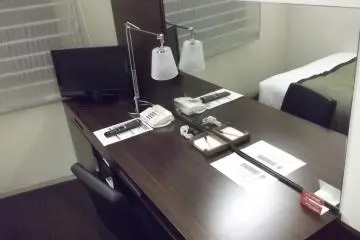 <p>My desk, TV and unusually large mirror</p>