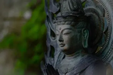 <p>A Buddha statue: Samantabhadra (Universal Worthiness)</p>