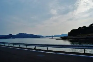 <p>Une autre vue depuis la route</p>