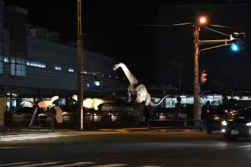 Dinasourus di Stasiun JR Fukui