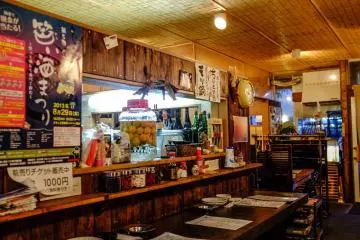 Marukyu Shoten, delicious eats not to be missed! (Photo: <a href="http://en.japantravel.com/photos/marukyu-shoten" target="_blank" rel="noreferrer noopener nofollow">Chris Barnes</a>)