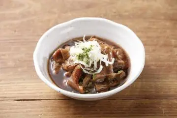 Beef stew tapas (&yen;500)
