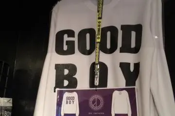 Consigue algo de merchandising K-Pop