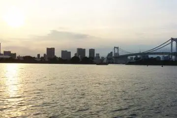 오다이바의 도쿄 만의 경치
